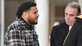 Mohamed Haouas et son avocat Marc Gallix, le 12 mai 2023