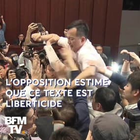 Quatre blessés au parlement de Hong Kong lors d’une rixe entre députés