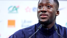 Ibrahima Konaté en conférence de presse avec l'équipe de France, à Clairefontaine le 8 octobre 2024