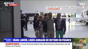 L'arrivée de Louis Arnaud, ancien otage détenu depuis 2022 en Iran, à l'aéroport de Paris-Le-Bourget, en Seine-Saint-Denis