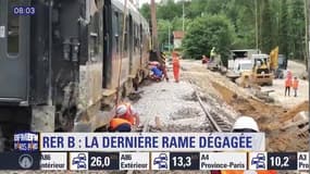 Déraillement du RER B: une semaine après, la dernière rame dégagée de la voie