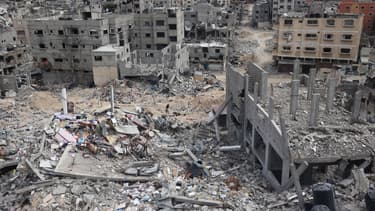 Un quartier dévasté à Khan Yunis dans le sud de la bande de Gaza le 2 mai 2024.