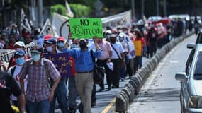 Manifestation anti-bitcoin à San Salvador, le 7 septembre 2021
