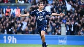 La joie de Pedro Miguel Pauleta lors du match caritatif entre les légendes de Bordeaux et le Variétés Club de France (5-3) pour les 100 ans du stade Chaban-Delmas, le 14 mai 2024