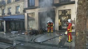 Le magasin Longchamp incendié
