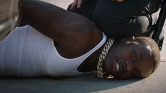 Le rappeur DaBaby dans le clip "Rockstar"