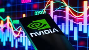 Le logo de Nvidia sur un téléphone portable à Bruxelles, ce mardi 18 novembre 2025.