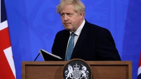 Le Premier ministre britannique Boris Johnson durant une conférence de presse virtuelle à Londres le 14 mai 2021
