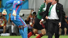 Guillermo Ochoa - Miguel Herrera