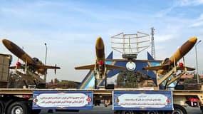 Les drones Karrar ont été exhibés lors d'une cérémonie télévisée organisée dans une université militaire de Téhéran.
