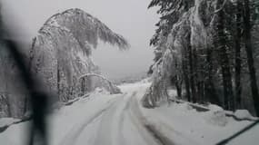 Neige dans le Massif central en Lozère - Témoins BFMTV