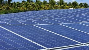 Les pouvoirs publics avaient mis en place dans les années 2000 un mécanisme d'obligation d'achat d'électricité par EDF au bénéfice de personnes installant des panneaux photovoltaïques