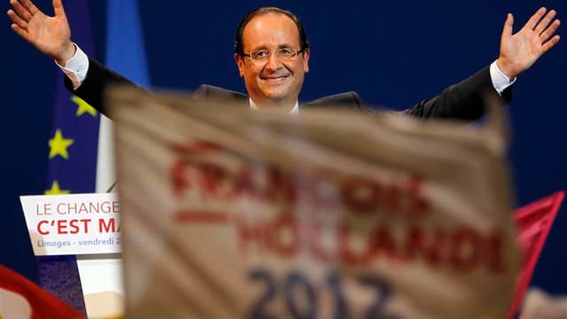 François Hollande, favori de l'élection présidentielle en France, ne fera entrer au gouvernement que des opposants à son adversaire, Nicolas Sarkozy, et clairement engagés dans son projet, sans négociation préalable. Dans un entretien publié samedi dans L