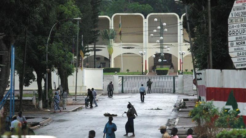 Palais présidentiel, à Bangui, en Centrafrique. Les rebelles centrafricains du Séléka pourraient entrer dans Bangui dès dimanche soir ou lundi matin et n'ont pas encore convenu de participer aux négociations que les pays de la sous-région tentent d'organi