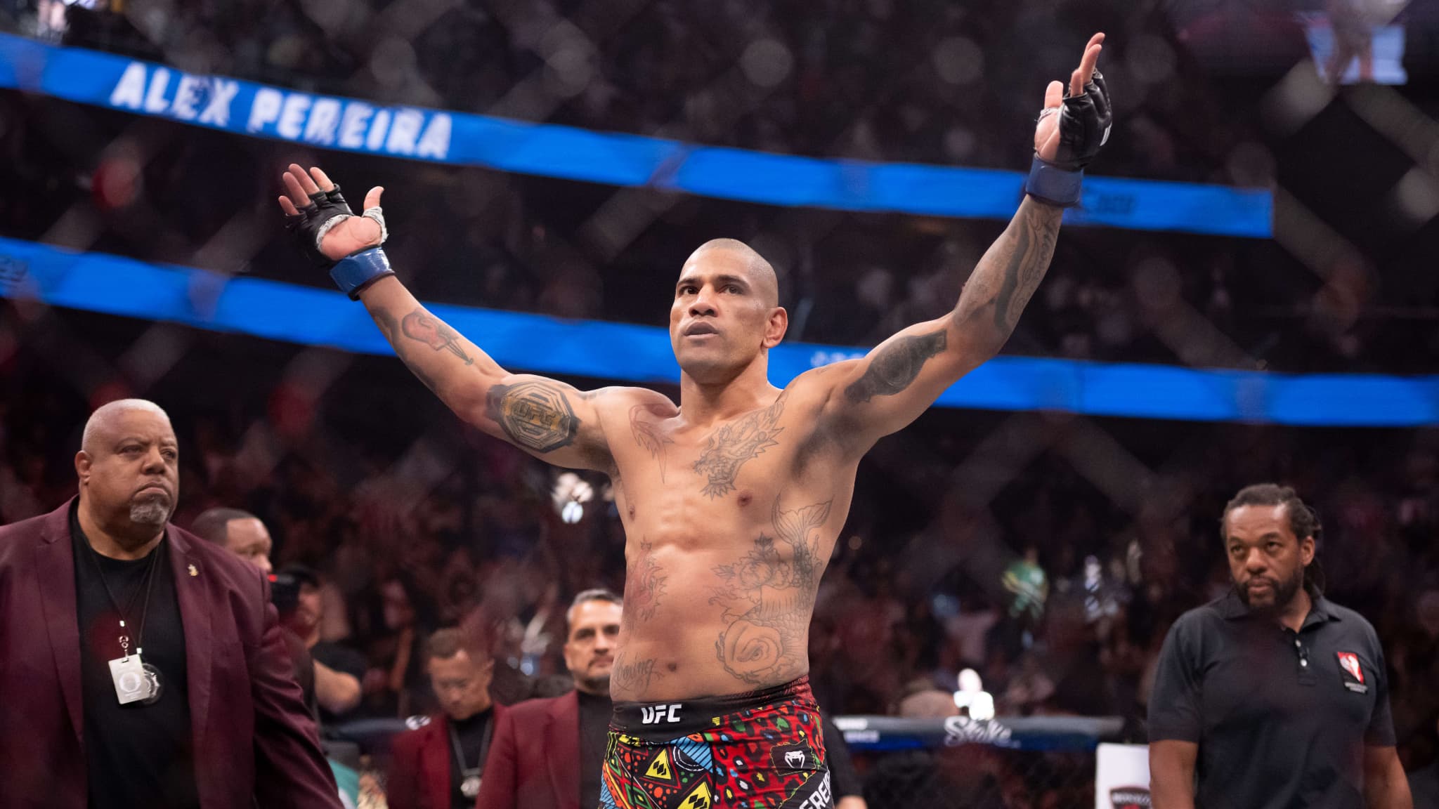https://images.bfmtv.com/6hpR7bMSk1Lfvz_uZw9547o-xd0=/0x39:2048x1191/images/Le-combattant-UFC-bresilien-Alex-Pereira-2301839.jpg