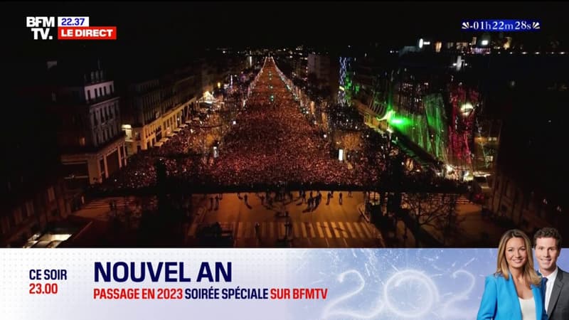 Nouvel An 2023: sur les Champs-Élysées, les spectateurs sont prêts pour assister au feu d'artifice