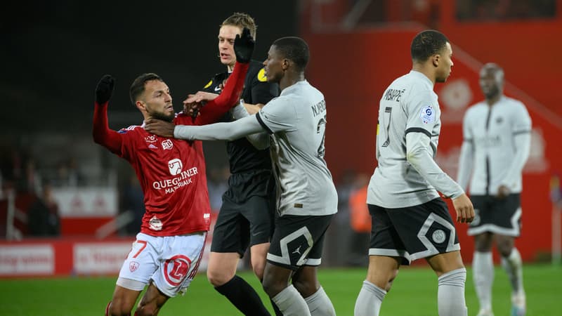 Brest-PSG: "On ne va pas pleurer", Belkebla relativise après son accrochage avec Mbappé