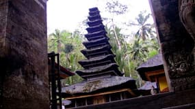 Un temple indonésien, à Bali, encore vierge de tout panneau.