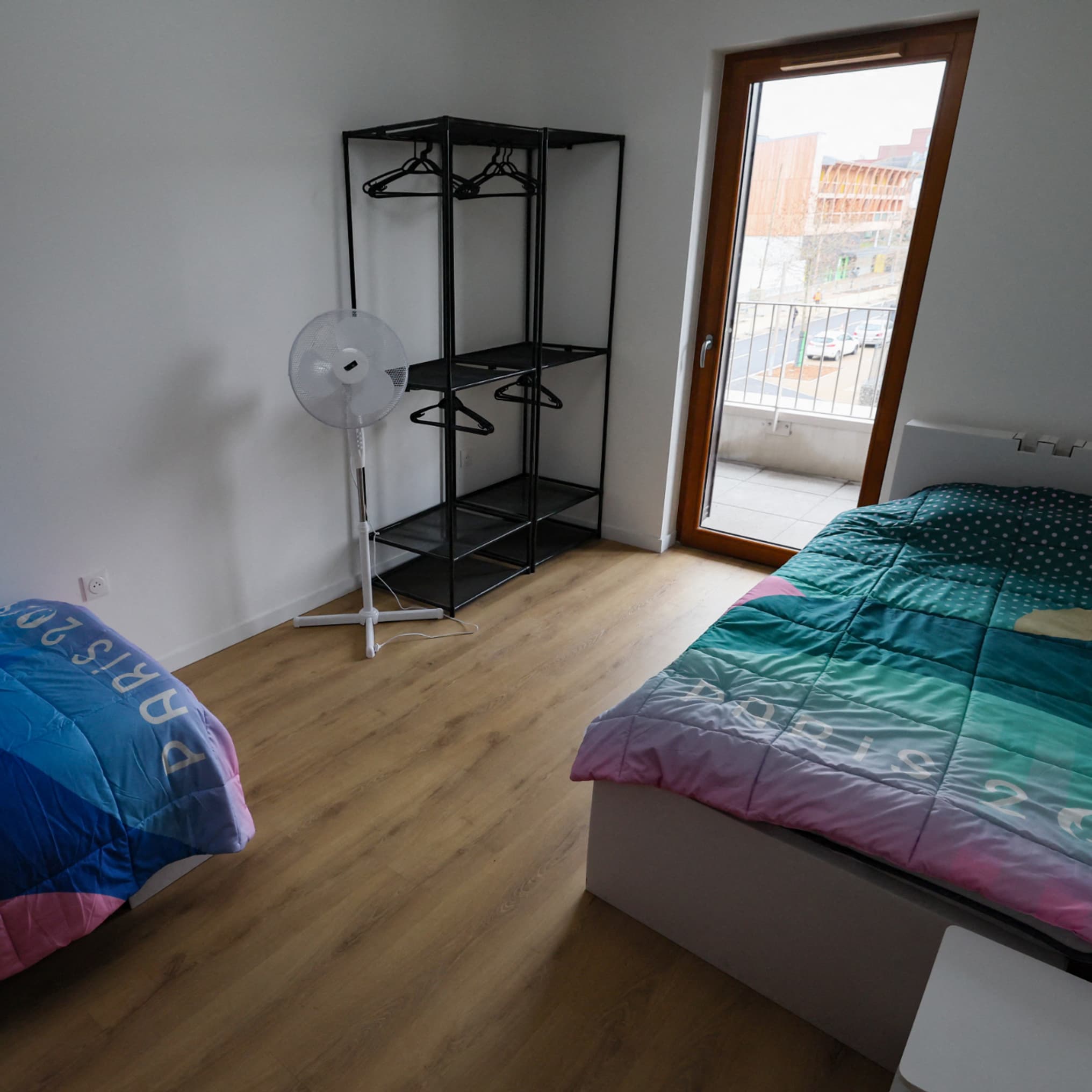 Porte-clés Chambre Village Olympique – Jeux Olympiques Paris 2024 – Souvenir Officieux