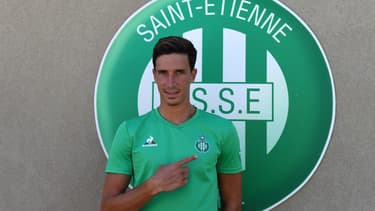 Le Coq Sportif fait son grand retour à Saint-Etienne.