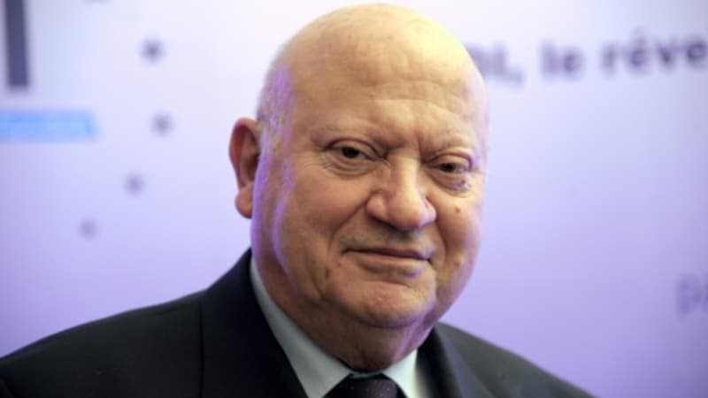 Mort d'André Santini: comment se passe la succession d’un maire en cours de mandat?