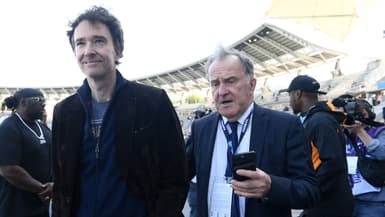 Antoine Arnault et Pierre Ferracci en marge d'un match du Paris FC en Ligue 2, le 10 mai 2025