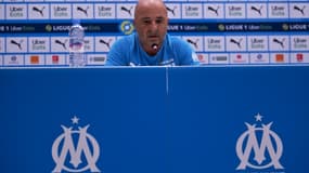 Le nouvel entraîneur de Marseille, l'Argentin Jorge Sampaoli, en conférence de presse au Vélodrome, le 9 mars 2021