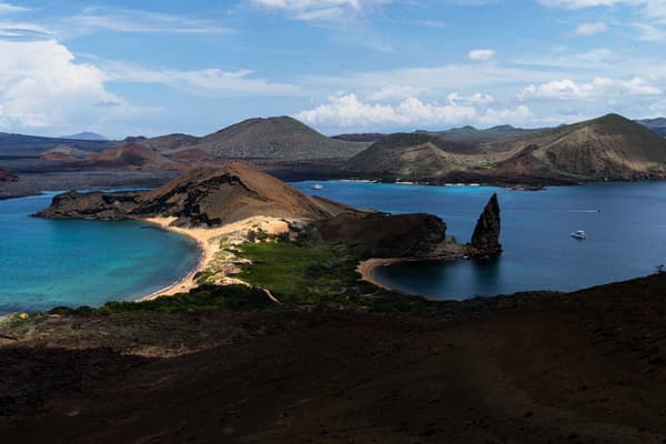 L'île de Bartolome, qui fait partie des îles Galápagos, en Équateur, le 15 avril 2023