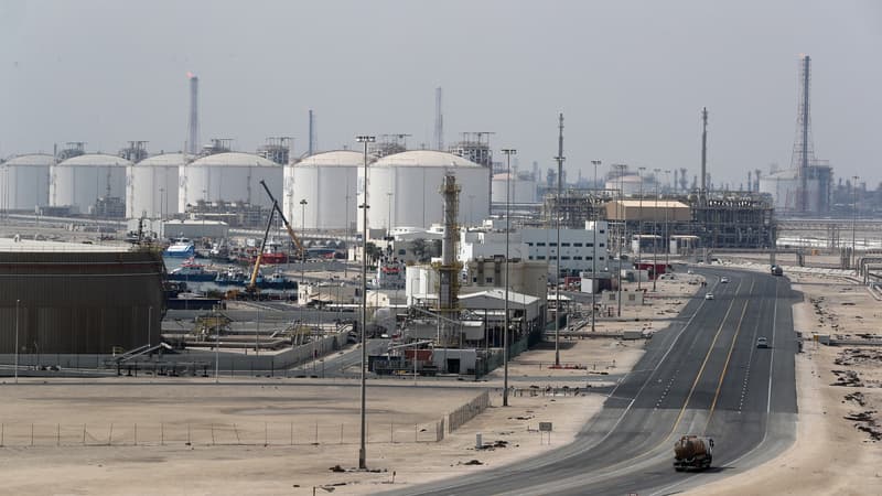 "Une nouvelle escalade": les cours du pétrole et du gaz grimpent, le Qatar déplore des "dégâts considérables" après une attaque de l'Iran contre un important site gazier