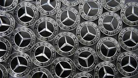 Selon certains tabloïds britanniques, Mercedes pourrait localiser ses voitures en temps réel. 