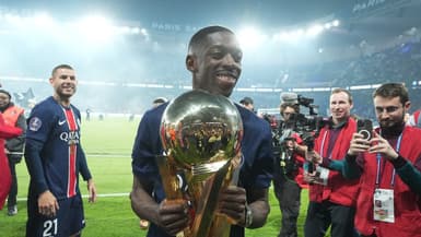Ousmane Dembélé fête le titre de champion de France du PSG au Parc des Princes le 17 mai 2025