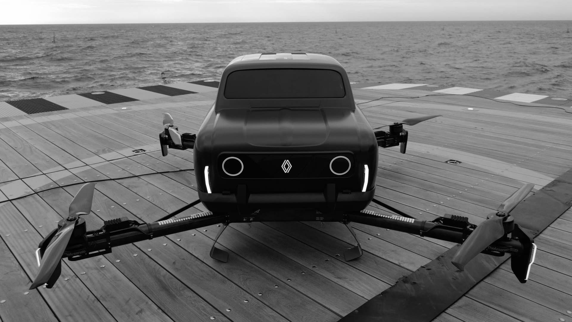 La AIR4 sur un héliport de Monaco.