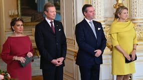 La Grande-Duchesse Maria Teresa, le Grand-Duc Henri, le Grand-Duc héritier Guillaume et son épouse Stéphanie après la signature de l'arrêté grand-ducal portant nomination de Son Altesse Royale le Prince Guillaume en tant que "Lieutenant-Représentant" du Grand-Duc lors de la cérémonie de lieutenance au Palais grand-ducal à Luxembourg, le 8 octobre 2024.