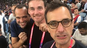 l'équipe de RMC dans les tribunes de France-Australie