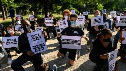 Manifestation à Paris contre le racisme devant l'ambassade des Etats-Unis à Paris, le 1er juin 2020