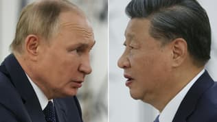 Xi Jinping et Vladimir Poutine assistent à une réunion commune le 15 septembre 2022, en Ouzbékistan.