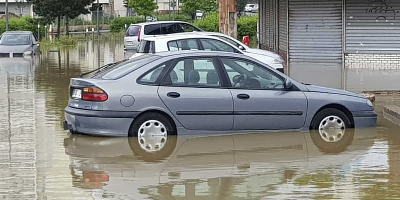Une voiture qui a pris l'eau n'est pas forcément irrécupérable. 