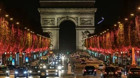 L'avenue des Champs-Élysées s'arrêtera de briller à 23h45 pendant la période de Noël.  