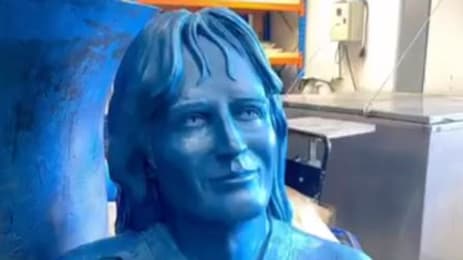 Le buste d'Eric Di Meco, destiné à figurer sur la statue de Bernard Tapie Le buste d'Eric Di Meco, destiné à figurer sur la statue de Bernard Tapie