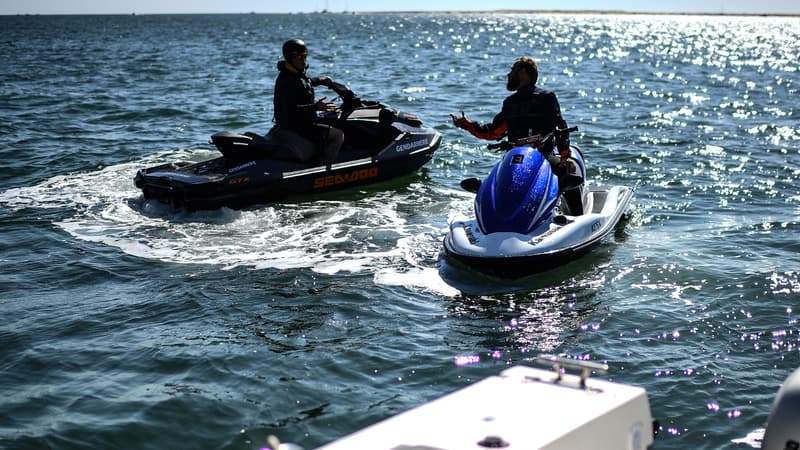 Des jet-skis à La Teste-de-Buch (illustration)