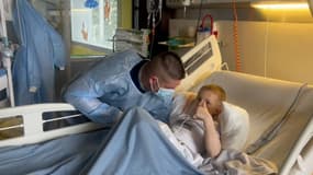 Joris, 5 ans, est hospitalisé à Lyon. Le petit garçon souffre d'une maladie rare, l'aplasie médullaire
