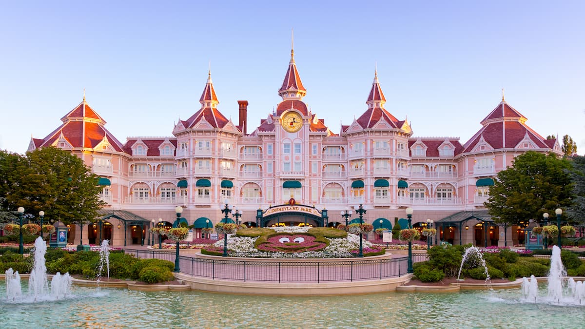 Disneyland Hotel, Paris