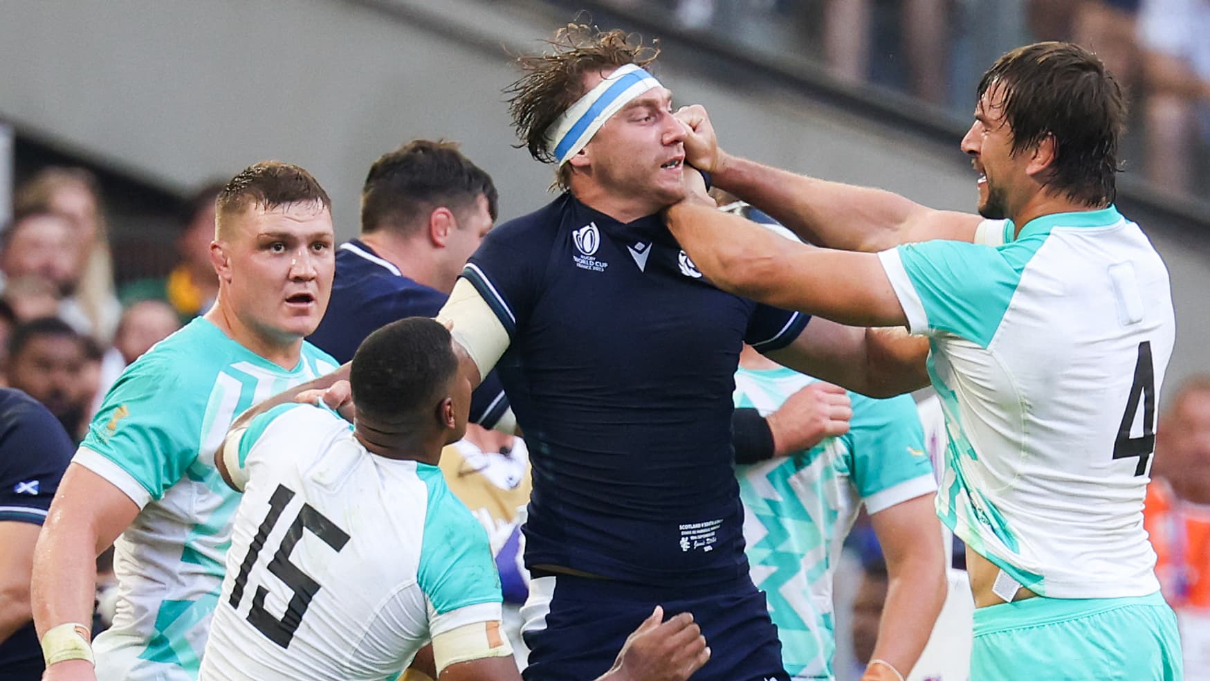 Un début de bagarre a éclaté lors d'Afrique du Sud-Ecosse, Coupe du monde de rugby, 10 septembre 2023 Un début de bagarre a éclaté lors d'Afrique du Sud-Ecosse, Coupe du monde de rugby, 10 septembre 2023