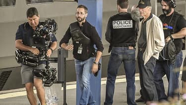 Clint Eastwood sur le tournage de son prochain film, Gare du Nord à Paris.