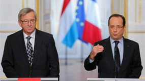 François Hollande et le Premier ministre luxembourgeois Jean-Claude Juncker ont prôné mardi, lors d'une conférence de presse organisée à l'Elysée, la création d'un front commun européen pour empêcher le PDG d'ArcelorMittal, Lakshmi Mittal, de jouer un pay