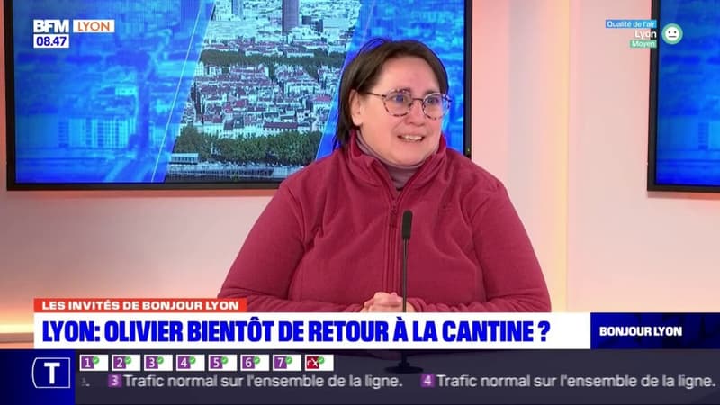 "Il le vit très mal": la maman d'Olivier donne des nouvelles de son fils après son exclusion de la cantine