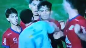 Le terrible chaos infligé par Mariano Gonzalez à Enzo Echeveste lors d'un match régional en Uruguay, le 22 février 2025