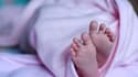 Des pieds de bébé (image d'ilustration)