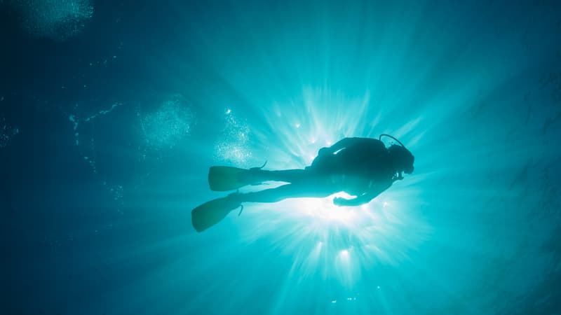 Un secouriste meurt en tentant de retrouver les cinq Italiens victimes d'un accident de plongée aux Maldives