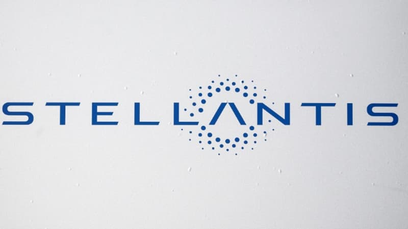 Stellantis interrompt la construction de son usine de batteries au Canada